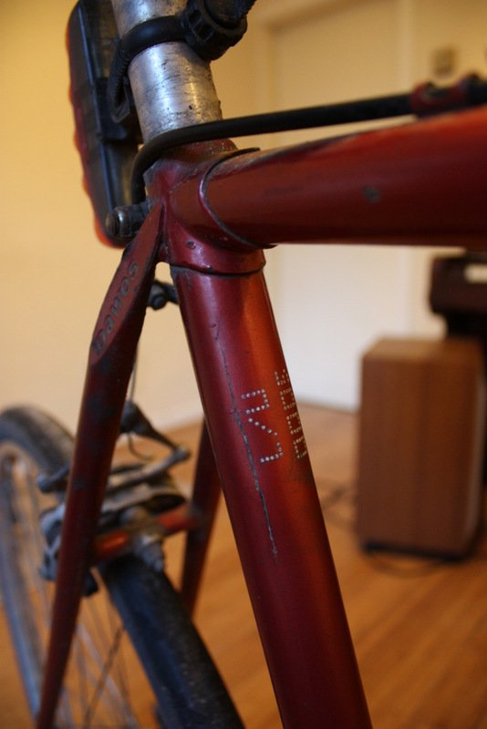 crack in seat tube